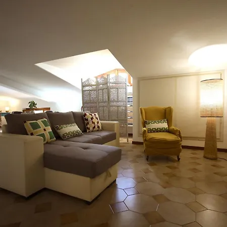 Dei Cerri 2br شقة