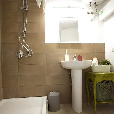 Dei Cerri 2br Appartement Aranova
